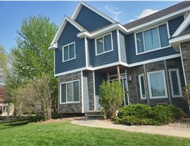 Everlast Advanced Composite Siding [On Gallery Page] Photo 3