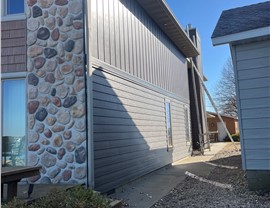 Siding - Vinyl Siding Photo 37