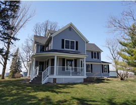 Everlast Advanced Composite Siding [On Gallery Page] Photo 4