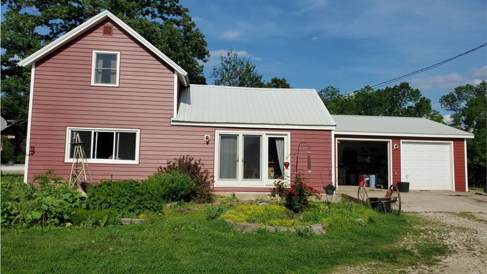 Siding Project in Bayard, IA by Midwest Construction