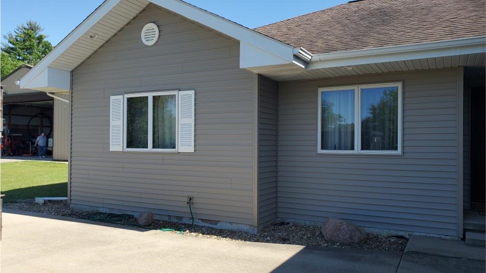 Siding Project in Marshalltown, IA by Midwest Construction