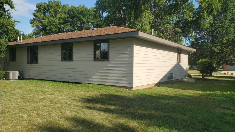 Siding Project in Belmond, IA by Midwest Construction
