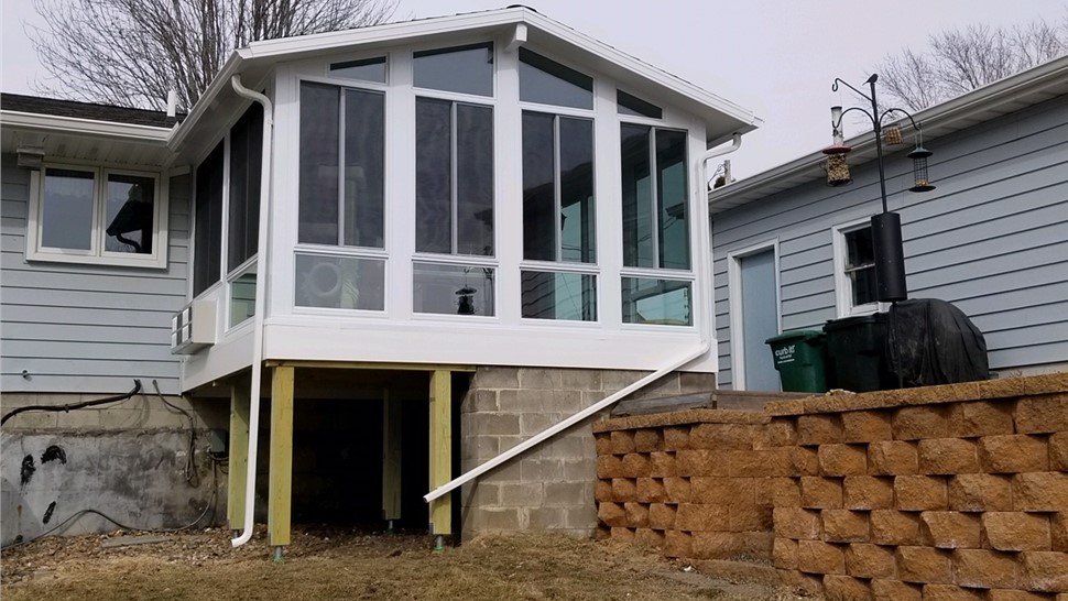 Sunrooms Project in Pleasant Hill, IA by Midwest Construction