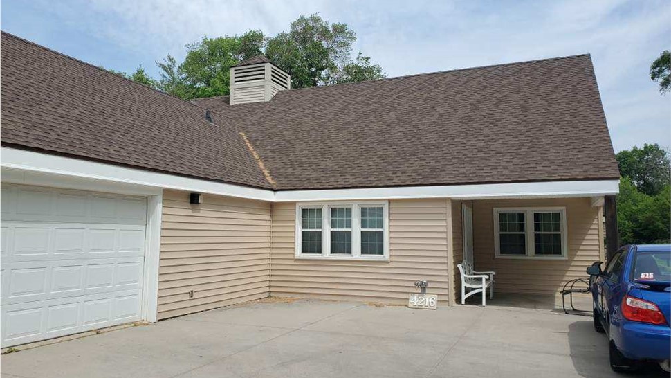 Siding Project in Des Moines, IA by Midwest Construction