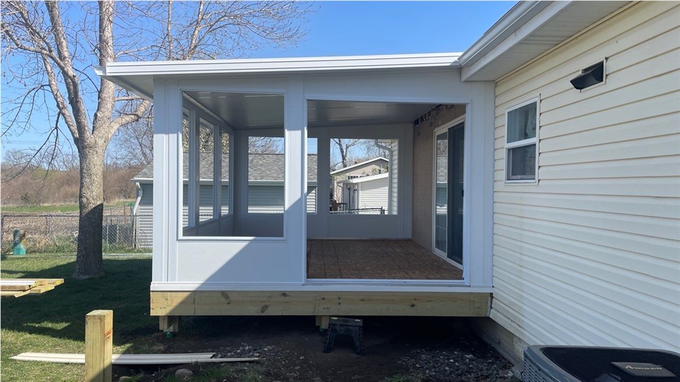 Decks Project in Berwick, IA by Midwest Construction