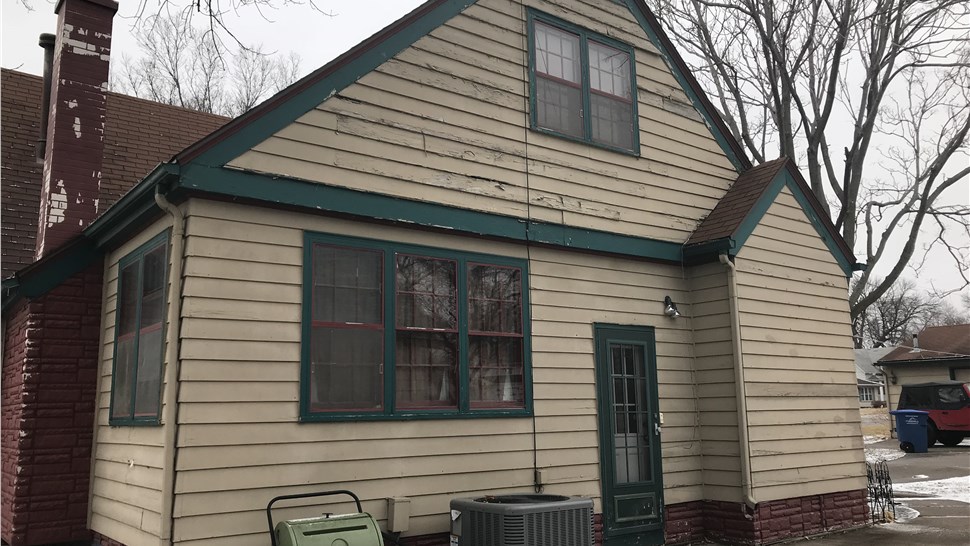 Siding Project in Pleasant Hill, IA by Midwest Construction