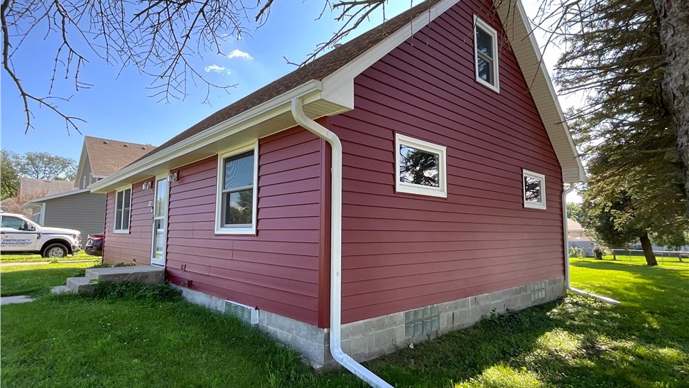 Seamless Gutters, Siding, Windows Project in Roland, IA by Midwest Construction