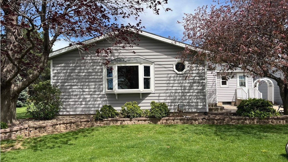 Siding Project in New Sharon, IA by Midwest Construction