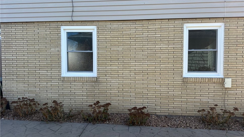 Windows Project in Windsor Heights, IA by Midwest Construction