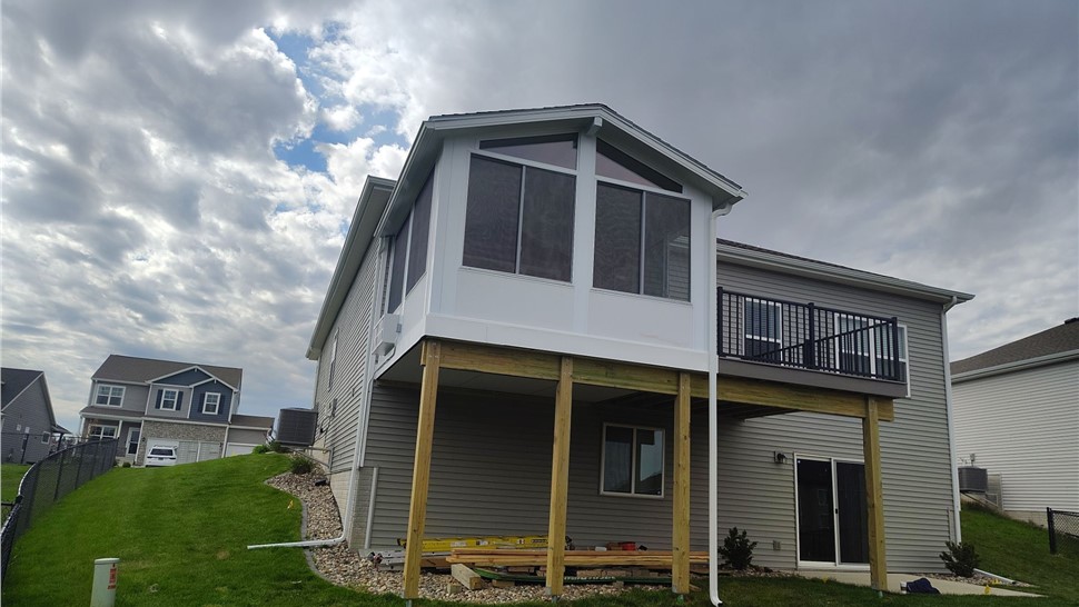 Sunrooms Project in Johnston, IA by Midwest Construction