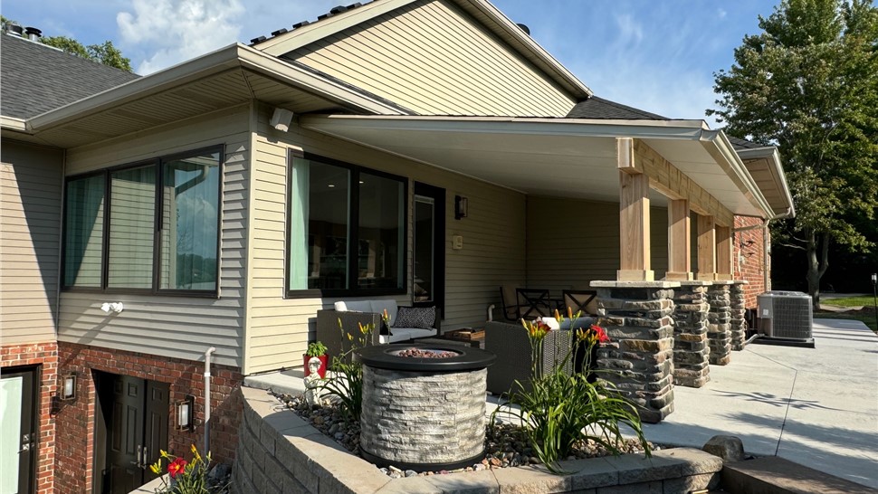 Sunrooms Project in West Des Moines, IA by Midwest Construction