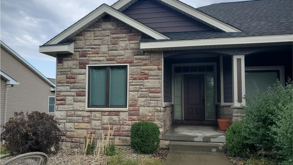 Siding Project in Urbandale, IA by Midwest Construction