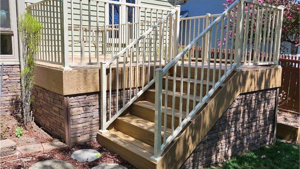 Decks Project in Altoona, IA by Midwest Construction