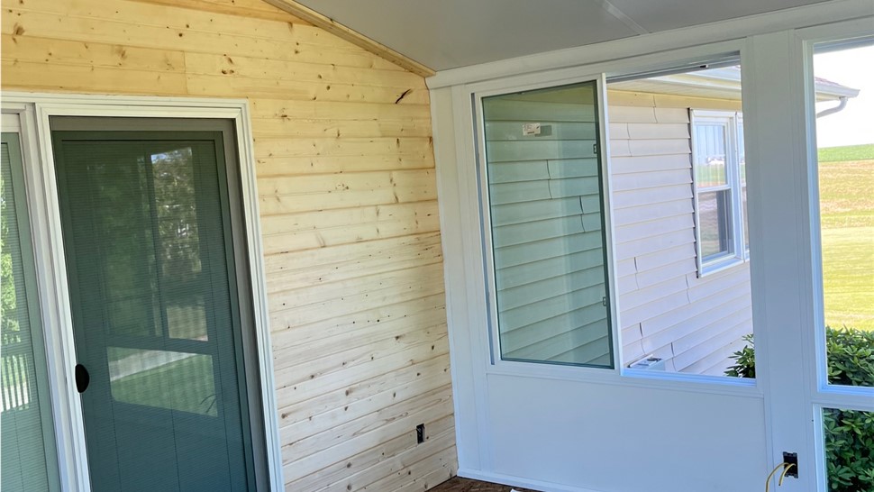 Sunrooms Project in Sully, IA by Midwest Construction