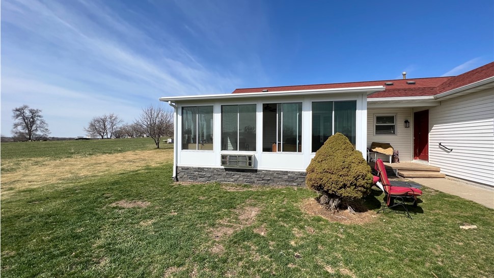 Sunrooms Project in Adel, IA by Midwest Construction