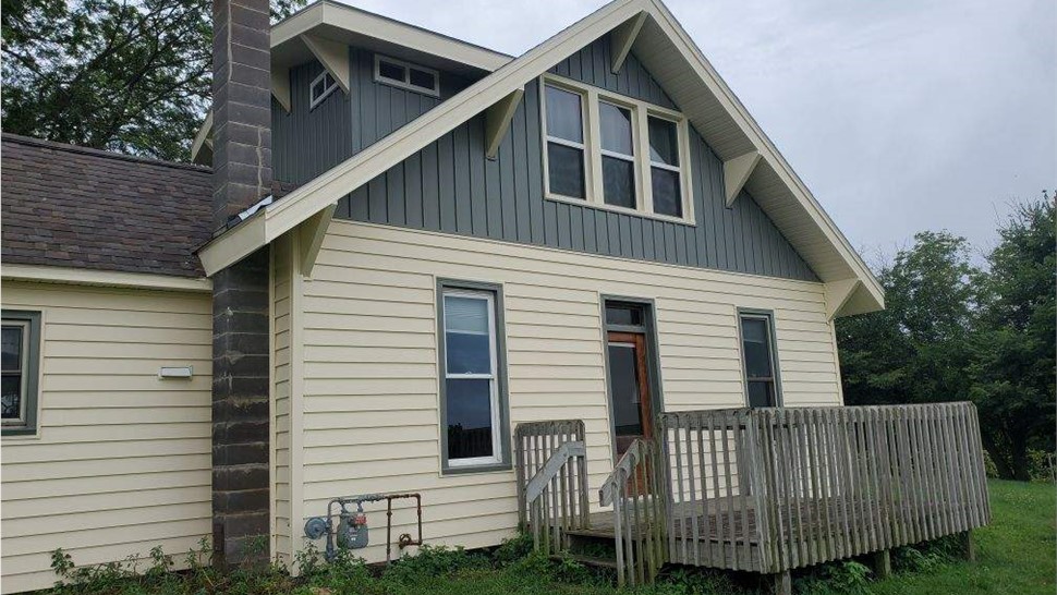 Roofing, Siding, Windows Project in New Virginia, IA by Midwest Construction
