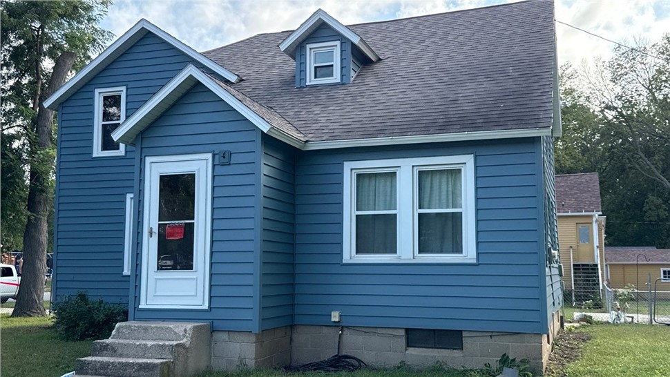 Siding Project in Humboldt, IA by Midwest Construction