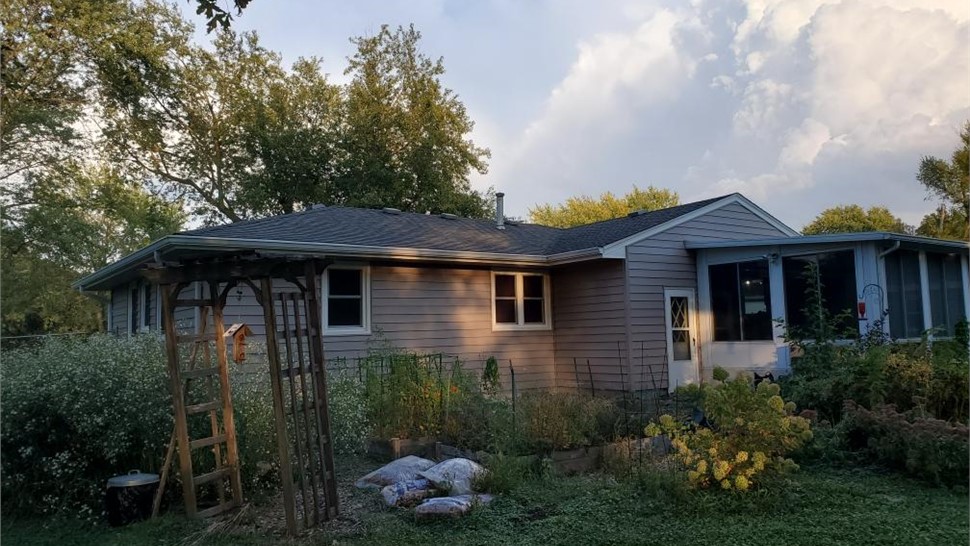 Siding Project in Johnston, IA by Midwest Construction