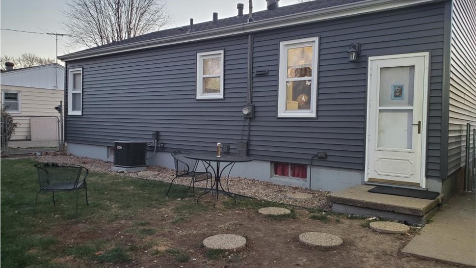 Siding Project in Newton, IA by Midwest Construction