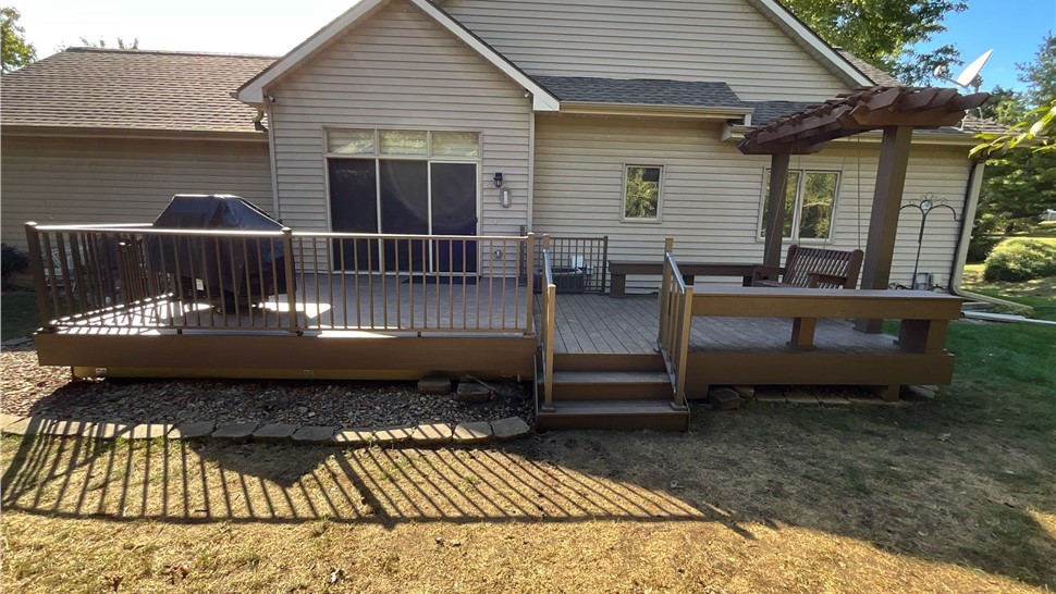 Decks, Sunrooms Project in Johnston, IA by Midwest Construction