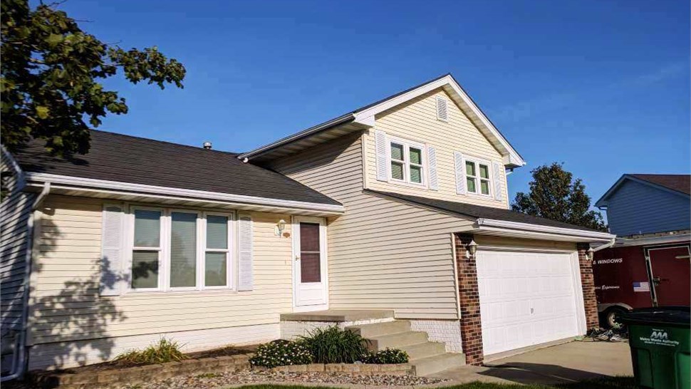 Siding Project in Bondurant, IA by Midwest Construction