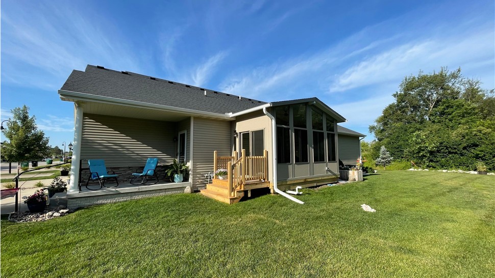 Sunrooms Project in Ankeny, IA by Midwest Construction