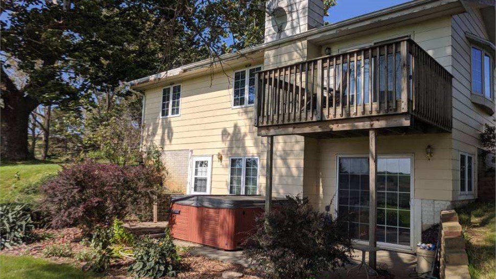 Siding Project in Prairie City, IA by Midwest Construction