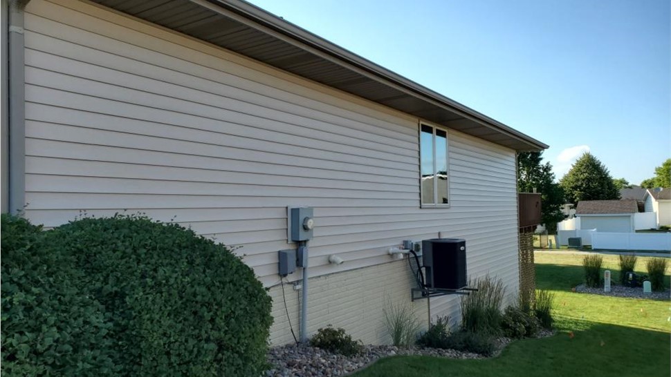 Siding Project in Altoona, IA by Midwest Construction