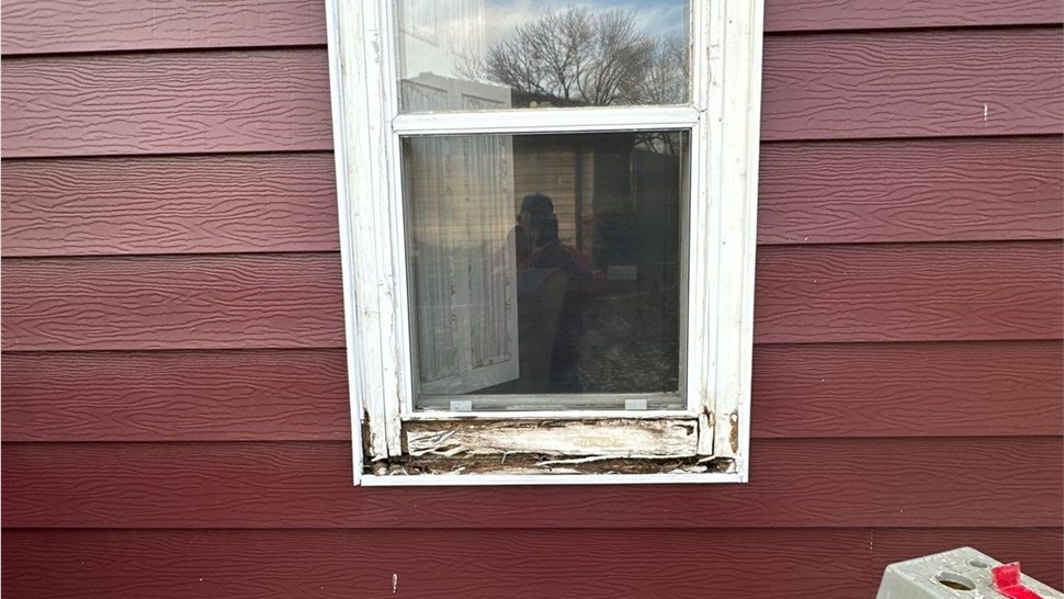 Windows Project in Urbandale, IA by Midwest Construction