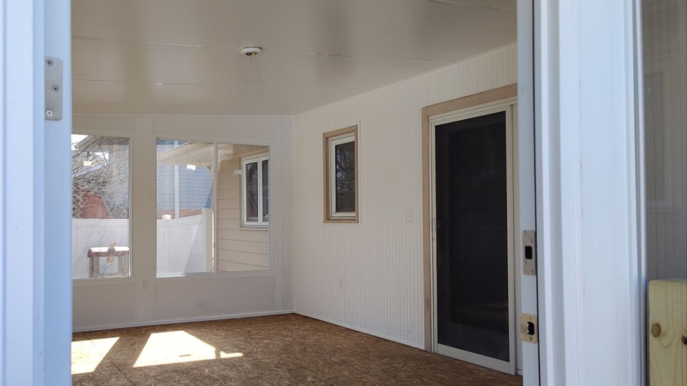 Sunrooms Project in Urbandale, IA by Midwest Construction