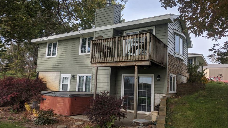 Siding Project in Prairie City, IA by Midwest Construction