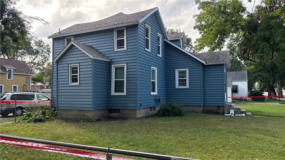 Siding Project in Humboldt, IA by Midwest Construction