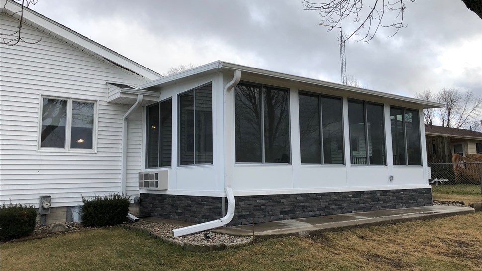 Sunrooms Project in Greenfield, IA by Midwest Construction