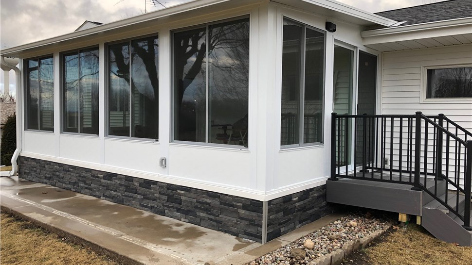 Sunrooms Project in Greenfield, IA by Midwest Construction