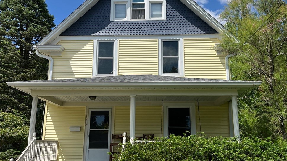 Windows Project in Grinnell, IA by Midwest Construction