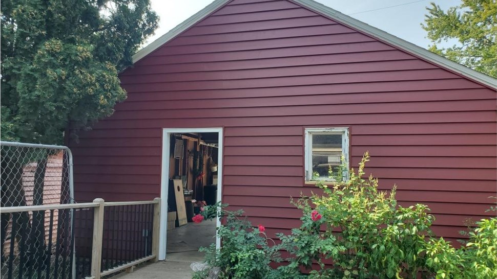 Roofing Project in Hampton, IA by Midwest Construction