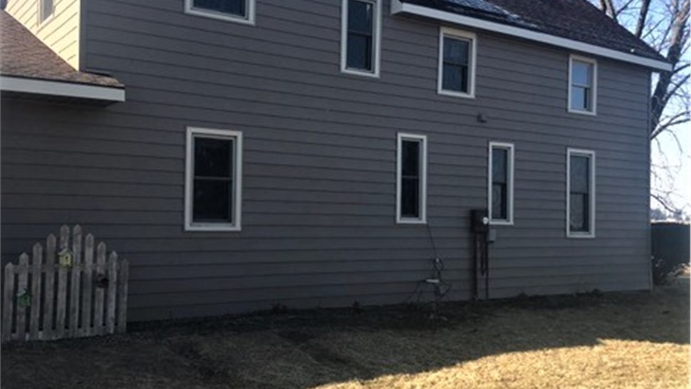 Siding Project in Grinnell, IA by Midwest Construction