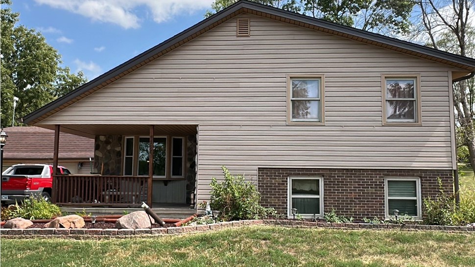 Roofing, Windows Project in Des Moines, IA by Midwest Construction