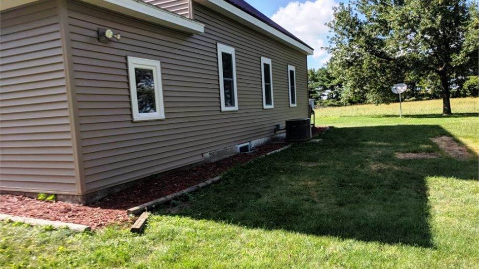 Siding Project in Perry, IA by Midwest Construction