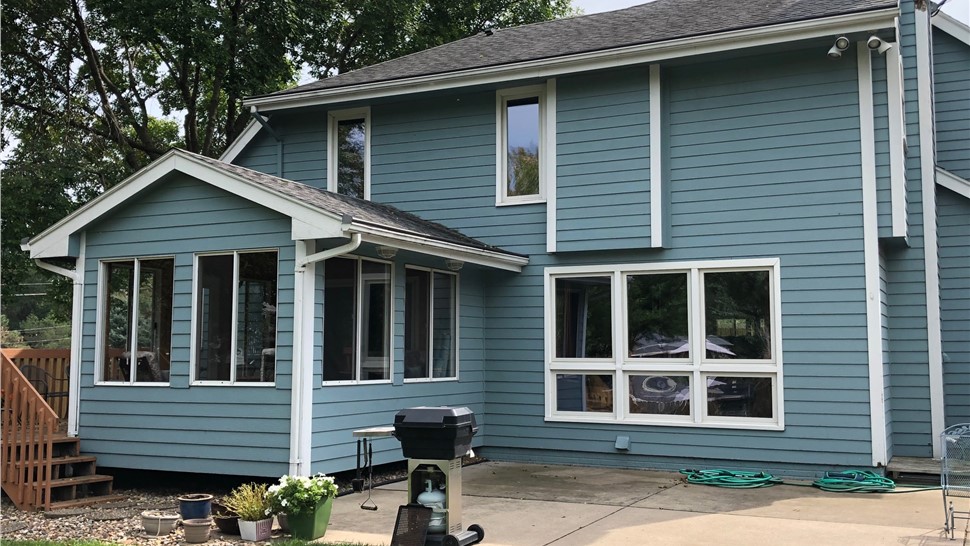 Siding Project in Urbandale, IA by Midwest Construction