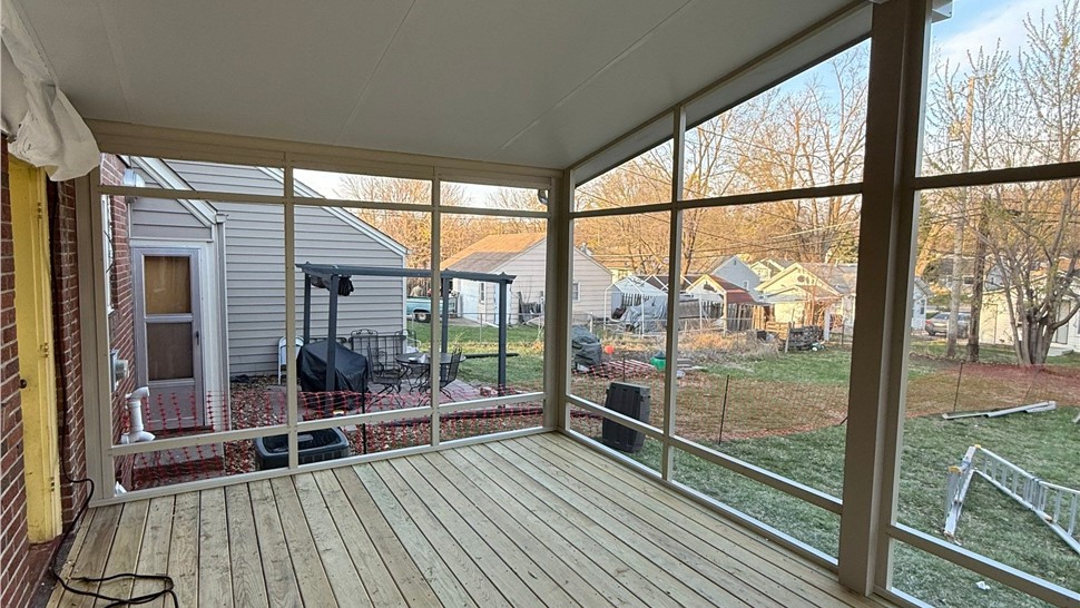 Sunrooms Project in Des Moines, IA by Midwest Construction