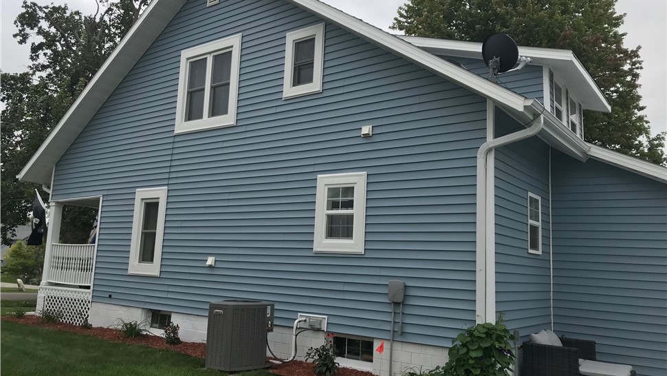 Siding Project in Zearing, IA by Midwest Construction