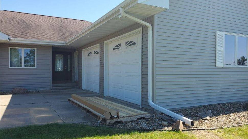 Siding Project in Marshalltown, IA by Midwest Construction