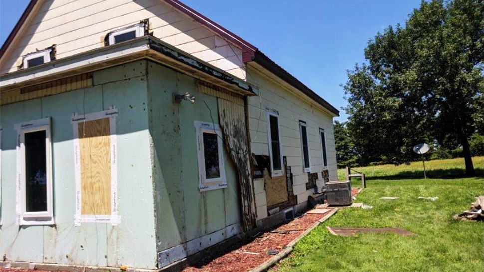 Siding Project in Perry, IA by Midwest Construction