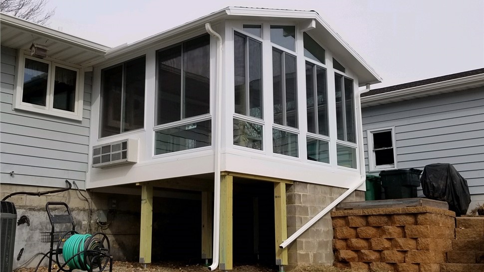Sunrooms Project in Pleasant Hill, IA by Midwest Construction