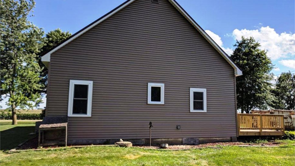 Siding Project in Perry, IA by Midwest Construction