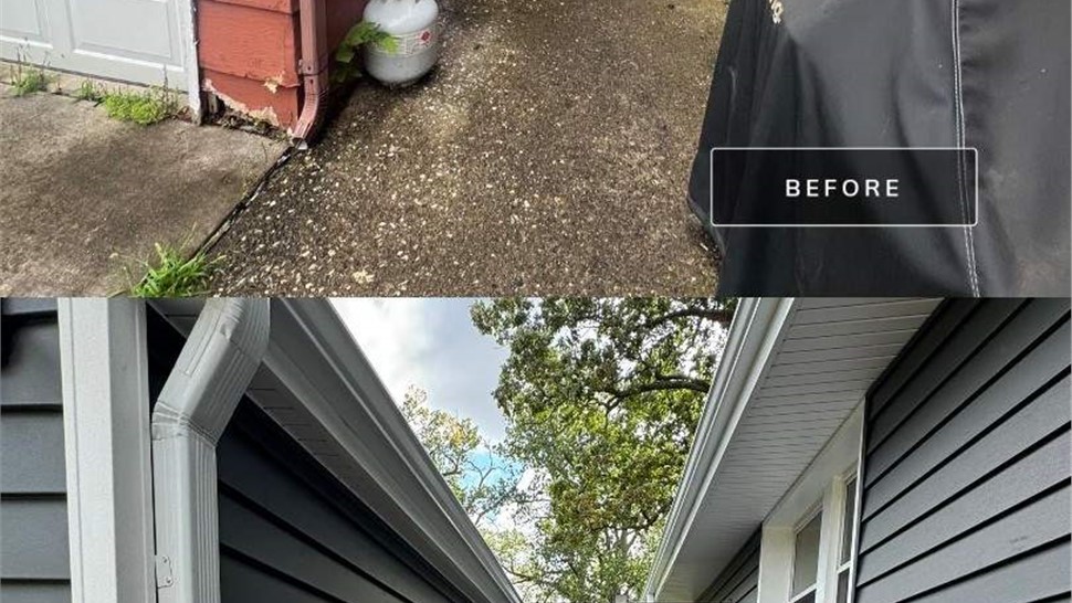 Seamless Gutters, Siding Project in Mason City, IA by Midwest Construction