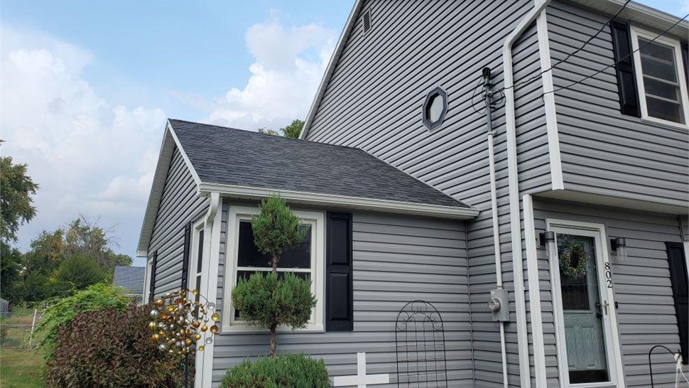 Siding Project in Newton, IA by Midwest Construction