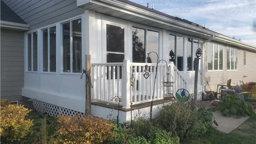 Sunrooms Project in Slater, IA by Midwest Construction