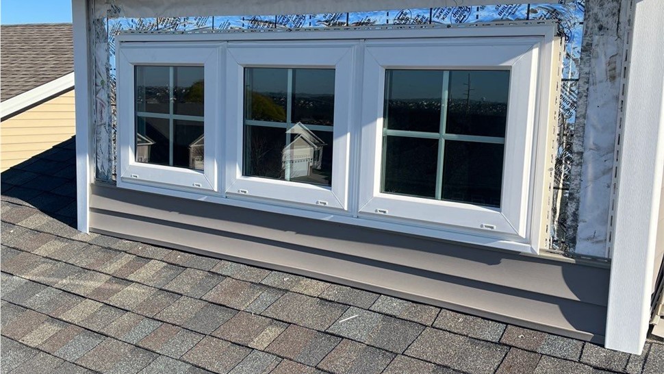 Windows Project in Urbandale, IA by Midwest Construction
